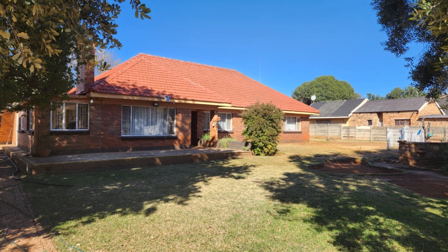 4 Bedroom Property for Sale in Stilfontein Ext 4 North West